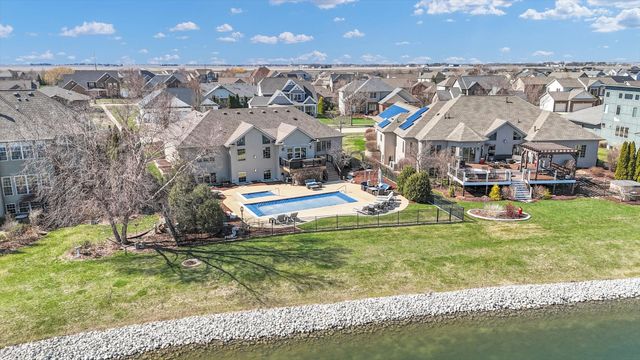 1614 English Oak Drive, Champaign, IL 61822