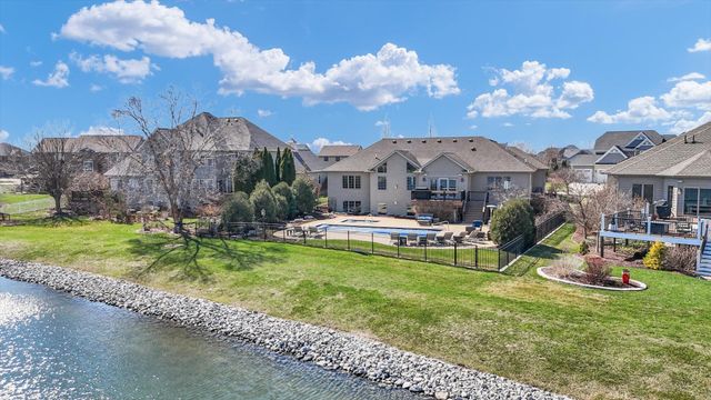 1614 English Oak Drive, Champaign, IL 61822