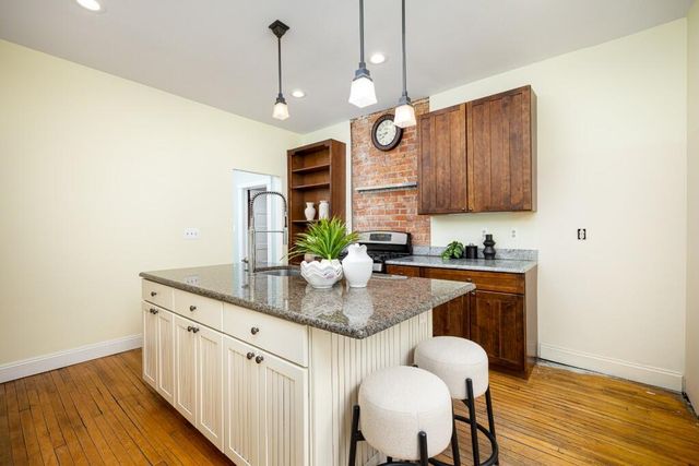 1607 S University, Ann Arbor, MI 48104