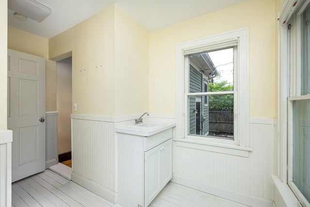 1607 S University, Ann Arbor, MI 48104