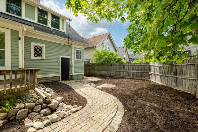 1607 S University, Ann Arbor, MI 48104