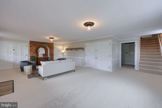 400 KINDERHOOK RD, Columbia, PA 17512