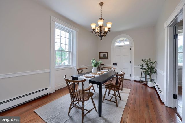 400 KINDERHOOK RD, Columbia, PA 17512
