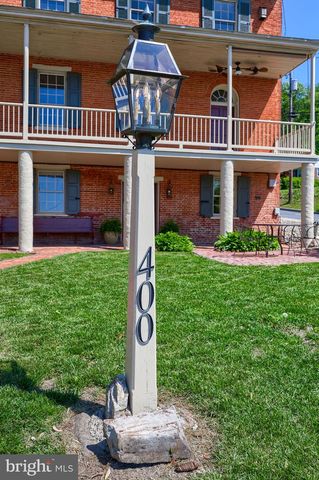 400 KINDERHOOK RD, Columbia, PA 17512