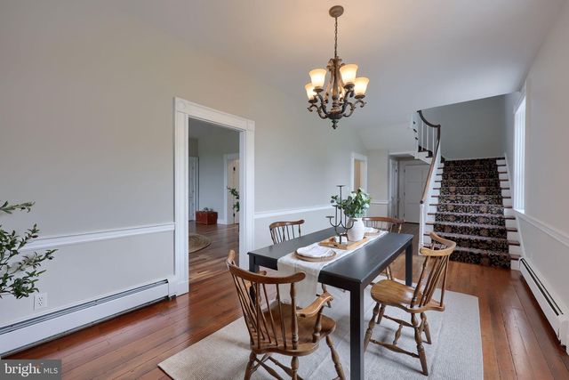 400 KINDERHOOK RD, Columbia, PA 17512