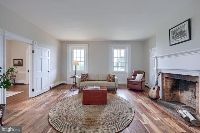 400 KINDERHOOK RD, Columbia, PA 17512