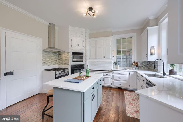 400 KINDERHOOK RD, Columbia, PA 17512