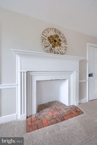 400 KINDERHOOK RD, Columbia, PA 17512