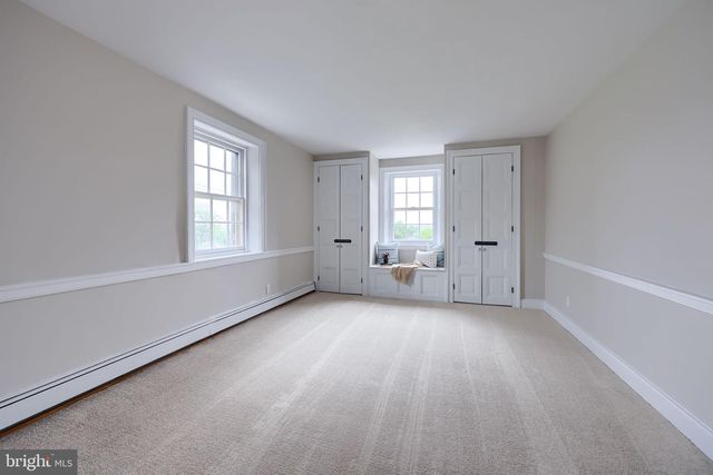 400 KINDERHOOK RD, Columbia, PA 17512