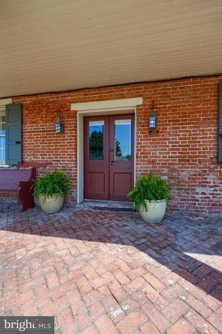 400 KINDERHOOK RD, Columbia, PA 17512