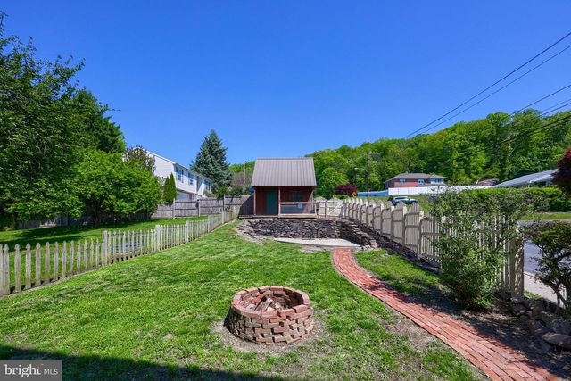400 KINDERHOOK RD, Columbia, PA 17512