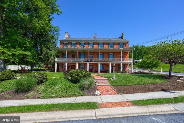 400 KINDERHOOK RD, Columbia, PA 17512