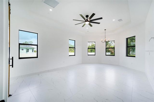 14080 SYDNEY ROAD, Dover, FL 33527