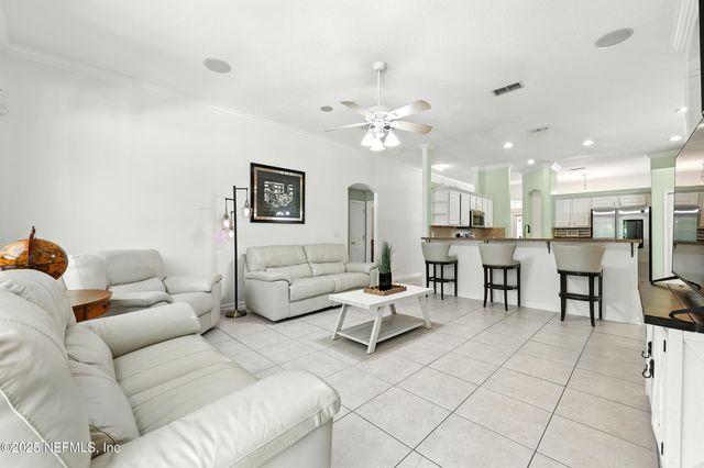 8613 CROOKED TREE Drive, Jacksonville, FL 32256