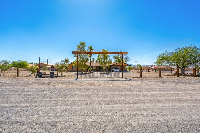 5025 S Cholla Drive, Fort Mohave, AZ 86426