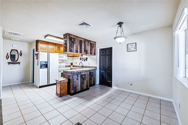 5025 S Cholla Drive, Fort Mohave, AZ 86426