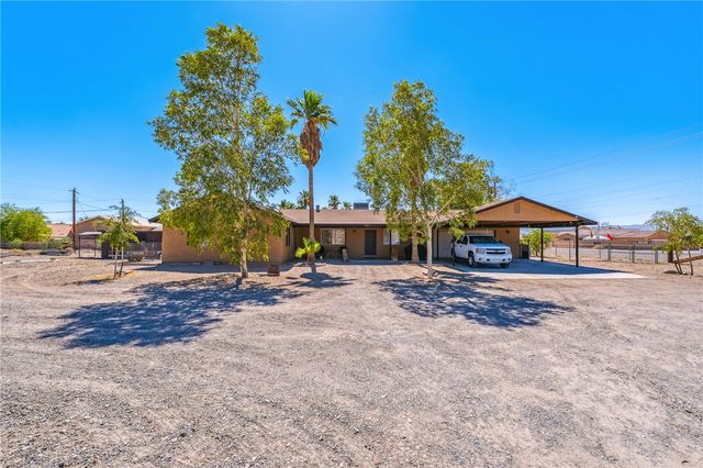5025 S Cholla Drive, Fort Mohave, AZ 86426