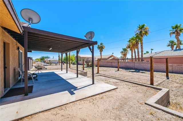5025 S Cholla Drive, Fort Mohave, AZ 86426