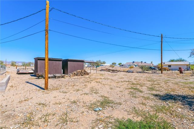 5025 S Cholla Drive, Fort Mohave, AZ 86426