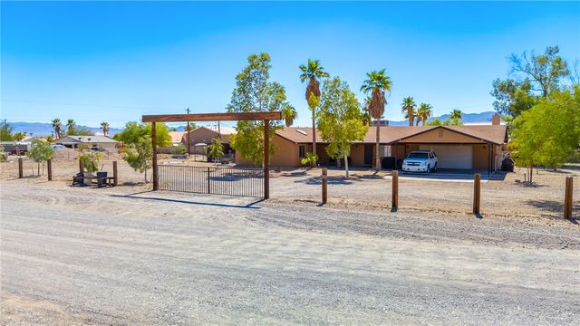 5025 S Cholla Drive, Fort Mohave, AZ 86426
