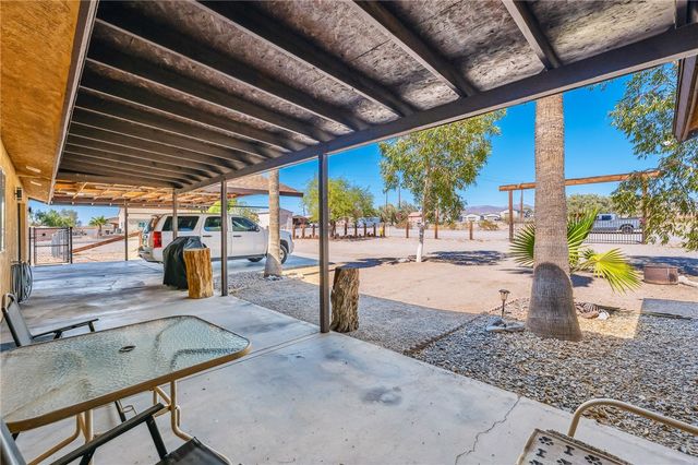 5025 S Cholla Drive, Fort Mohave, AZ 86426