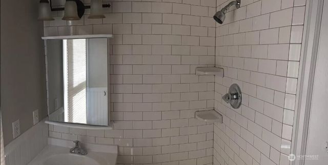 1012 N I Street, Tacoma, WA 98403