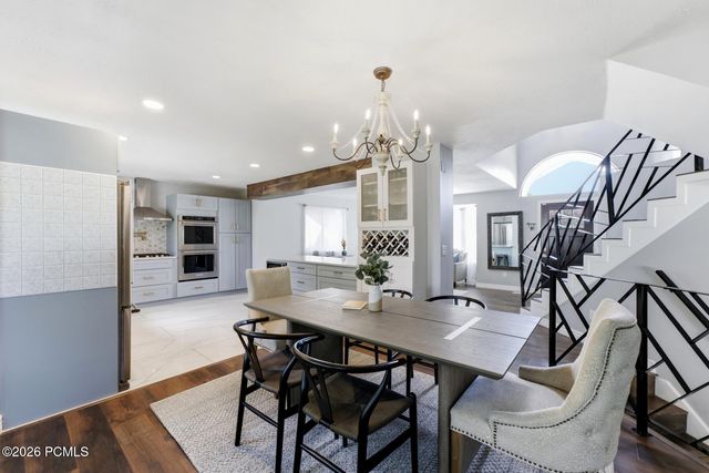 5334 S Castlegate Drive, Salt Lake City, UT 84117