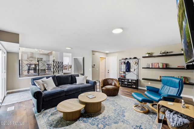 5334 S Castlegate Drive, Salt Lake City, UT 84117