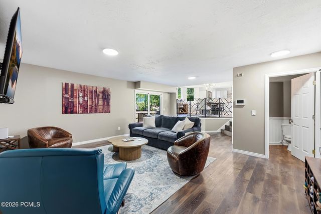 5334 S Castlegate Drive, Salt Lake City, UT 84117