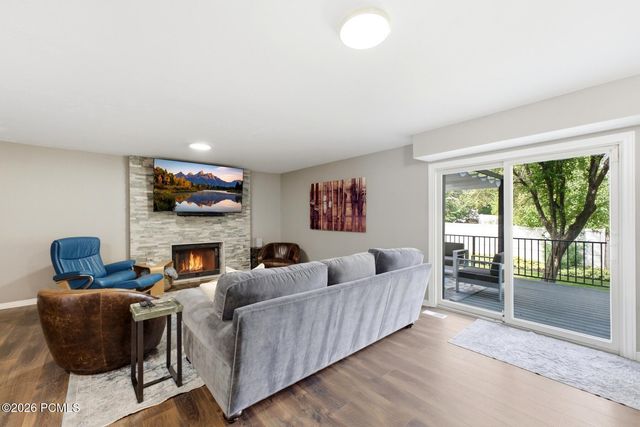 5334 S Castlegate Drive, Salt Lake City, UT 84117