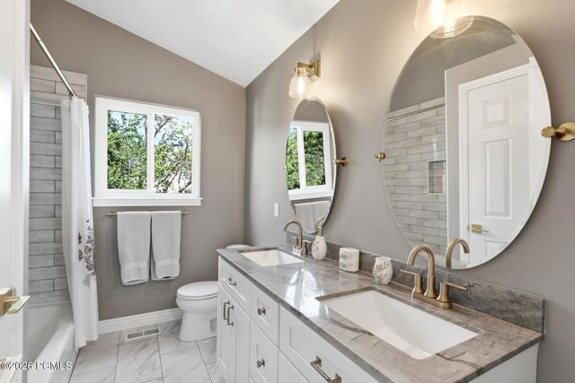 5334 S Castlegate Drive, Salt Lake City, UT 84117