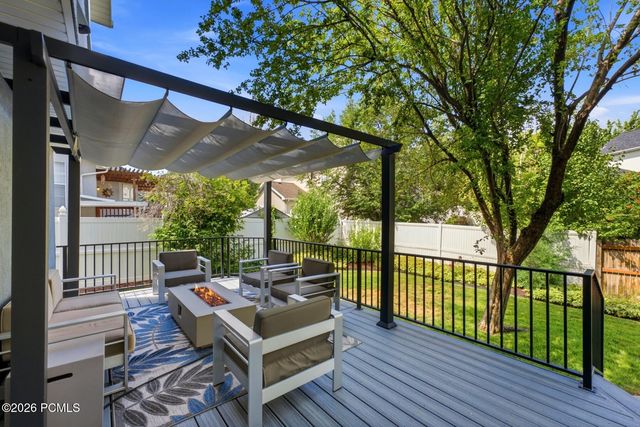 5334 S Castlegate Drive, Salt Lake City, UT 84117
