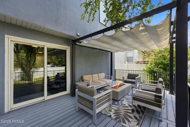 5334 S Castlegate Drive, Salt Lake City, UT 84117