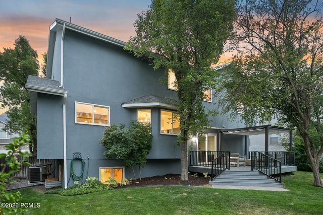 5334 S Castlegate Drive, Salt Lake City, UT 84117