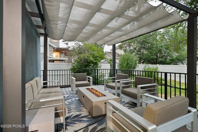 5334 S Castlegate Drive, Salt Lake City, UT 84117