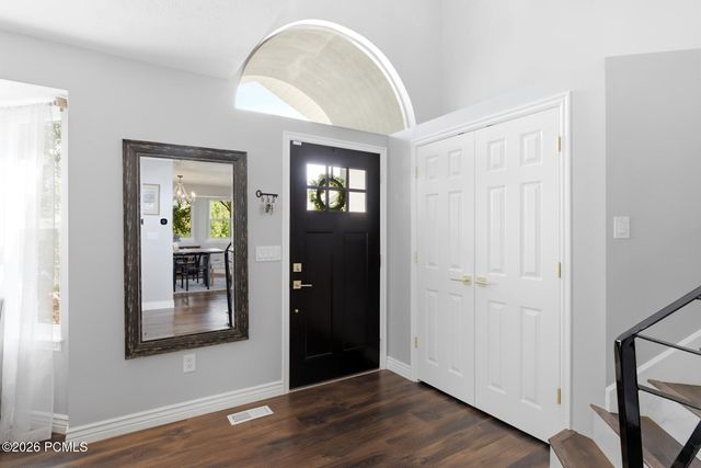 5334 S Castlegate Drive, Salt Lake City, UT 84117