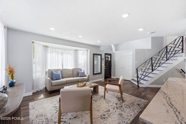 5334 S Castlegate Drive, Salt Lake City, UT 84117