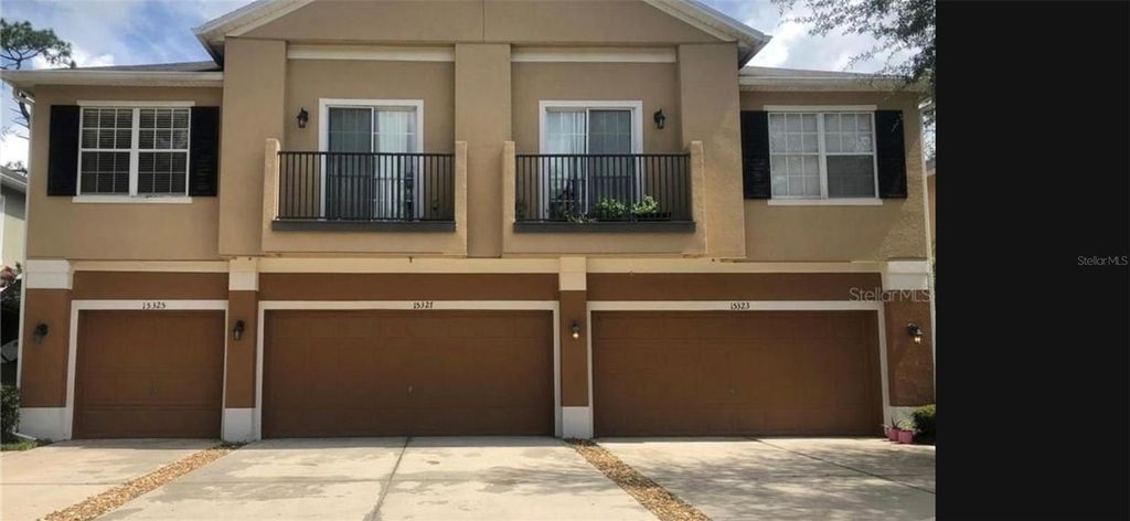 15327 OAK APPLE COURT 8B, Winter Garden, FL 34787