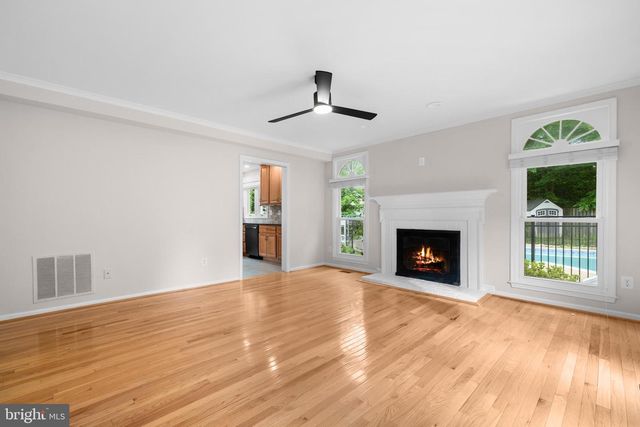 9597 BURNT OAK DR, Fairfax Station, VA 22039