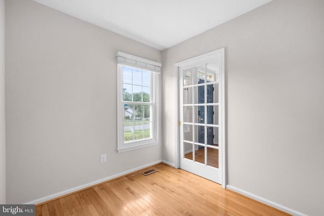 9597 BURNT OAK DR, Fairfax Station, VA 22039