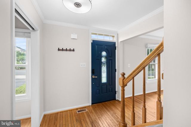 9597 BURNT OAK DR, Fairfax Station, VA 22039