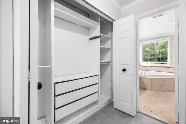 9597 BURNT OAK DR, Fairfax Station, VA 22039