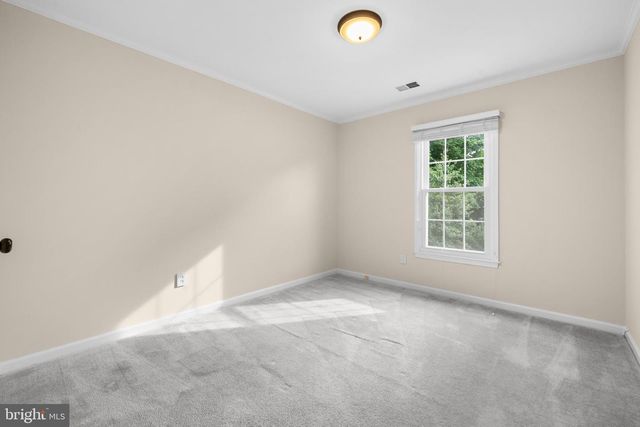 9597 BURNT OAK DR, Fairfax Station, VA 22039