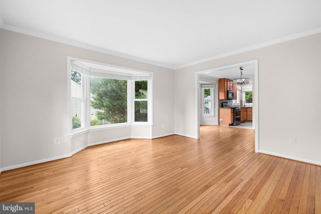 9597 BURNT OAK DR, Fairfax Station, VA 22039