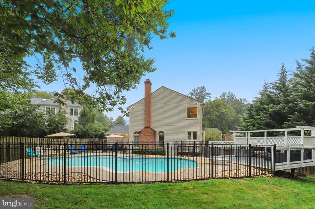 9597 BURNT OAK DR, Fairfax Station, VA 22039