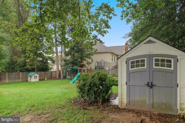 9597 BURNT OAK DR, Fairfax Station, VA 22039