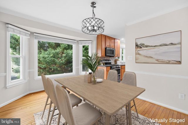 9597 BURNT OAK DR, Fairfax Station, VA 22039