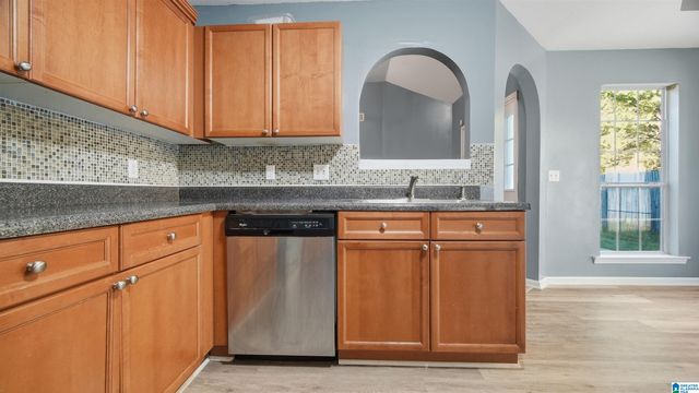 508 CAMDEN COVE CIRCLE, Calera, AL 35040
