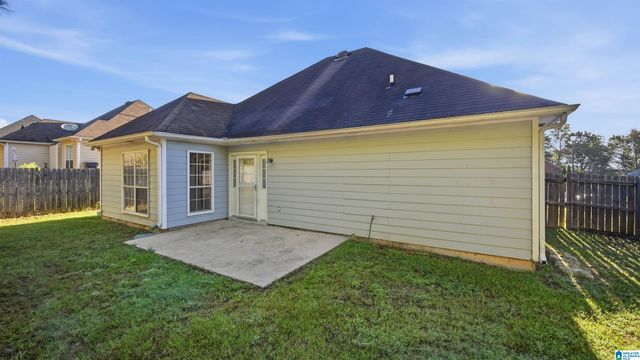 508 CAMDEN COVE CIRCLE, Calera, AL 35040