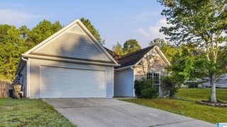 508 CAMDEN COVE CIRCLE, Calera, AL 35040